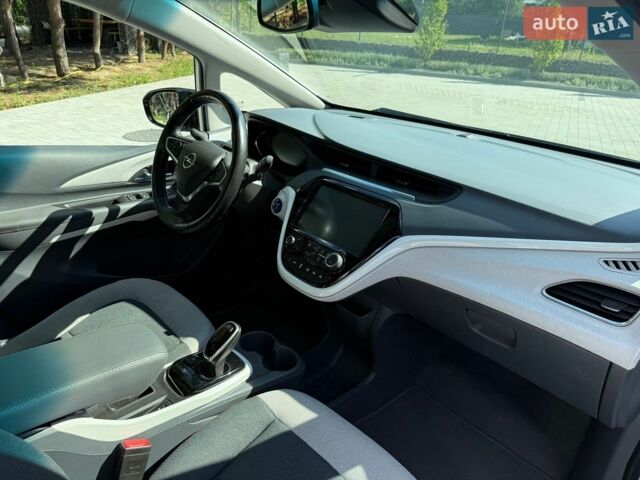 Білий Опель Ampera-e, об'ємом двигуна 0 л та пробігом 120 тис. км за 12200 $, фото 32 на Automoto.ua
