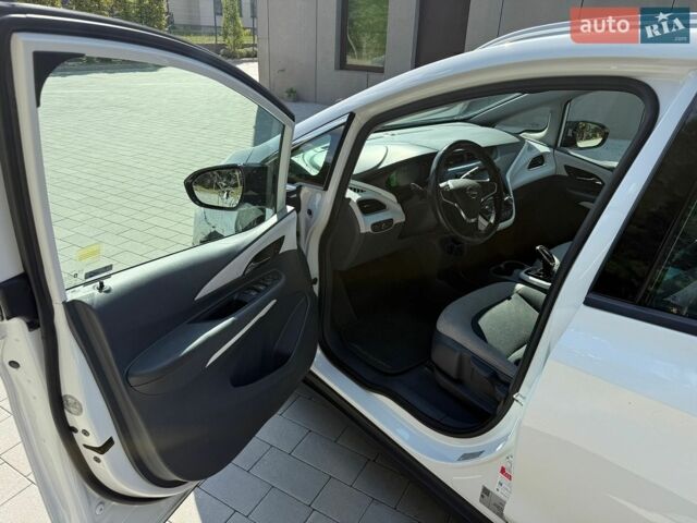 Білий Опель Ampera-e, об'ємом двигуна 0 л та пробігом 120 тис. км за 12200 $, фото 25 на Automoto.ua