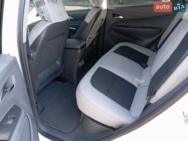 Білий Опель Ampera-e, об'ємом двигуна 0 л та пробігом 280 тис. км за 12300 $, фото 3 на Automoto.ua