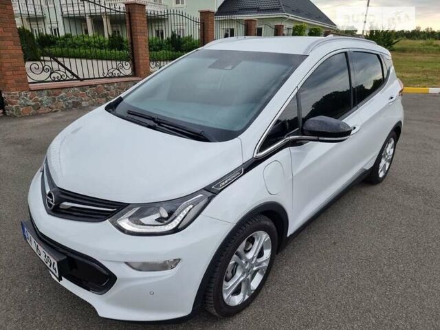 Білий Опель Ampera-e, об'ємом двигуна 0 л та пробігом 77 тис. км за 21900 $, фото 2 на Automoto.ua