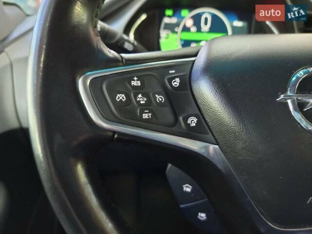 Білий Опель Ampera-e, об'ємом двигуна 0 л та пробігом 51 тис. км за 16000 $, фото 38 на Automoto.ua