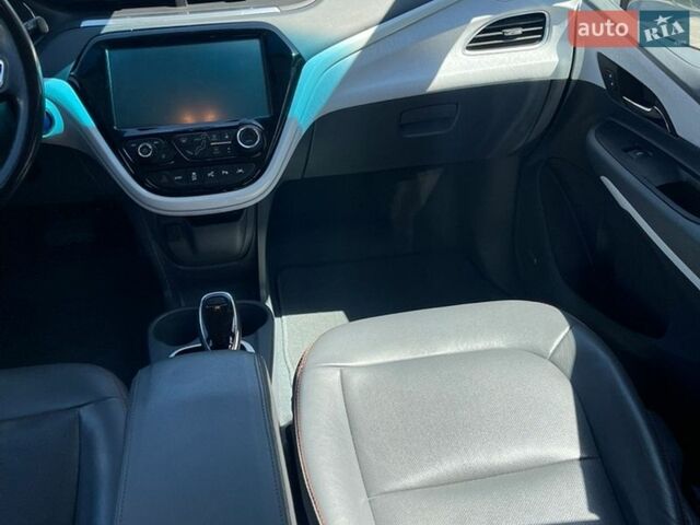 Белый Опель Ampera-e, объемом двигателя 0 л и пробегом 112 тыс. км за 15750 $, фото 9 на Automoto.ua