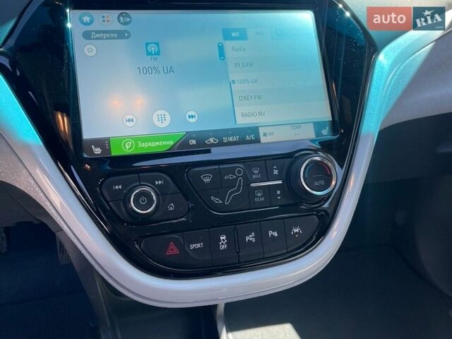 Белый Опель Ampera-e, объемом двигателя 0 л и пробегом 112 тыс. км за 15750 $, фото 13 на Automoto.ua