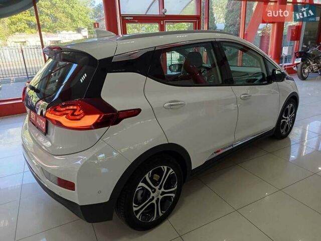 Белый Опель Ampera-e, объемом двигателя 0 л и пробегом 51 тыс. км за 16500 $, фото 4 на Automoto.ua