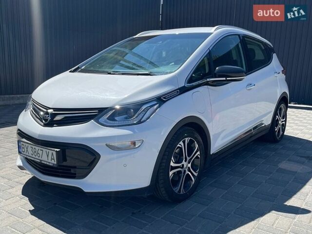 Белый Опель Ampera-e, объемом двигателя 0 л и пробегом 112 тыс. км за 15750 $, фото 2 на Automoto.ua