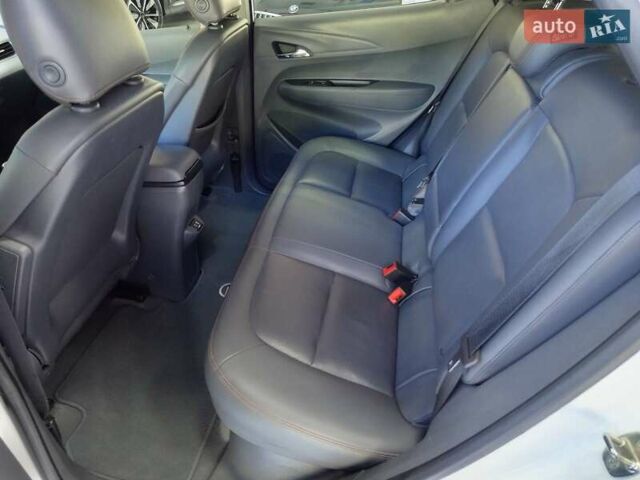 Білий Опель Ampera-e, об'ємом двигуна 0 л та пробігом 51 тис. км за 16000 $, фото 18 на Automoto.ua