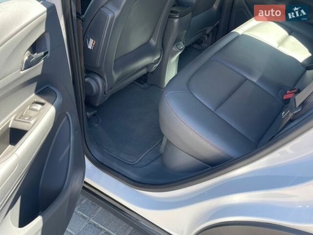 Белый Опель Ampera-e, объемом двигателя 0 л и пробегом 112 тыс. км за 15750 $, фото 5 на Automoto.ua