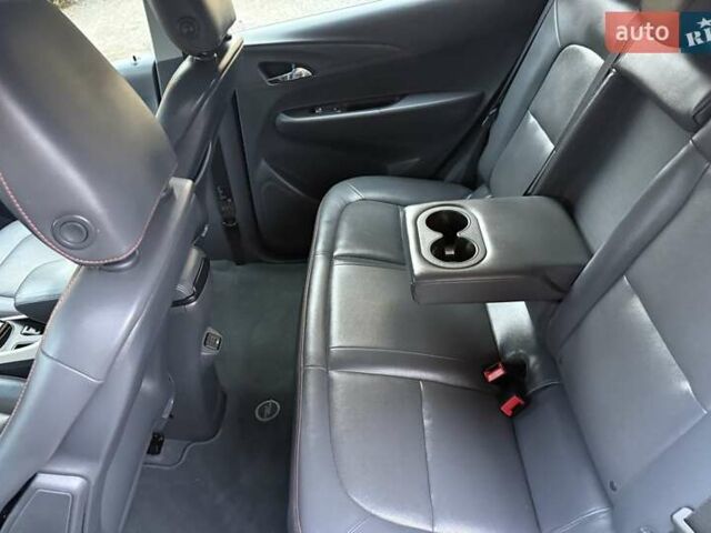 Белый Опель Ampera-e, объемом двигателя 0 л и пробегом 71 тыс. км за 14350 $, фото 97 на Automoto.ua