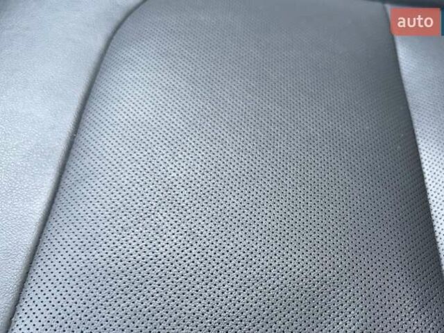 Белый Опель Ampera-e, объемом двигателя 0 л и пробегом 71 тыс. км за 14350 $, фото 77 на Automoto.ua