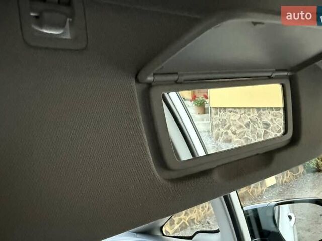 Белый Опель Ampera-e, объемом двигателя 0 л и пробегом 71 тыс. км за 14350 $, фото 82 на Automoto.ua