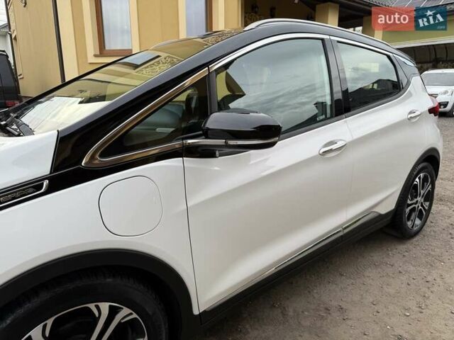 Белый Опель Ampera-e, объемом двигателя 0 л и пробегом 71 тыс. км за 14350 $, фото 21 на Automoto.ua