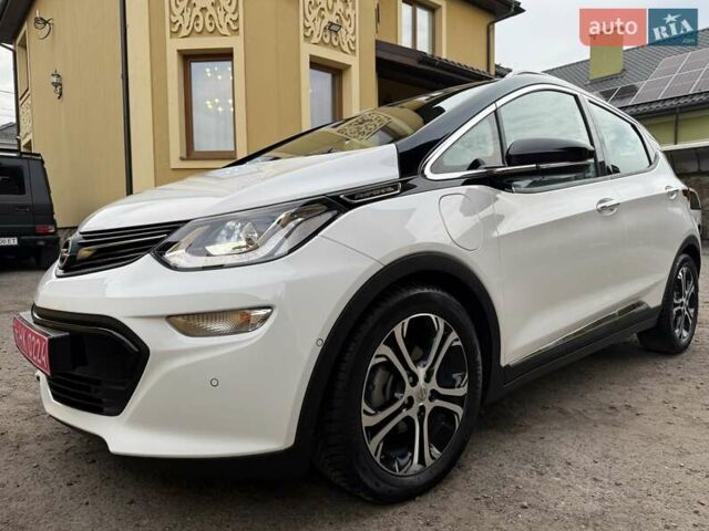 Белый Опель Ampera-e, объемом двигателя 0 л и пробегом 71 тыс. км за 14350 $, фото 3 на Automoto.ua