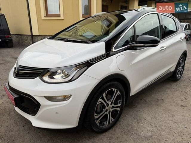 Белый Опель Ampera-e, объемом двигателя 0 л и пробегом 71 тыс. км за 14350 $, фото 2 на Automoto.ua