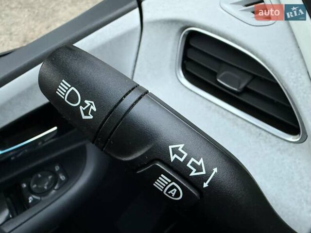 Белый Опель Ampera-e, объемом двигателя 0 л и пробегом 71 тыс. км за 14350 $, фото 89 на Automoto.ua