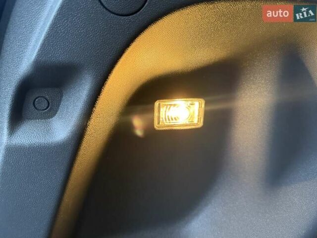 Белый Опель Ampera-e, объемом двигателя 0 л и пробегом 71 тыс. км за 14350 $, фото 109 на Automoto.ua