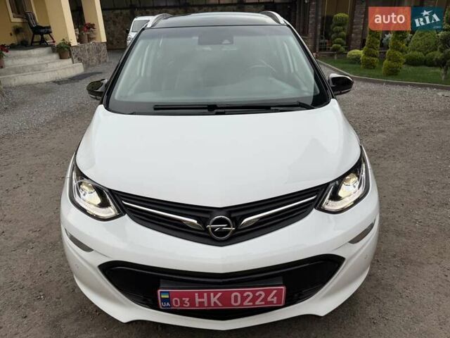Белый Опель Ampera-e, объемом двигателя 0 л и пробегом 71 тыс. км за 14350 $, фото 16 на Automoto.ua