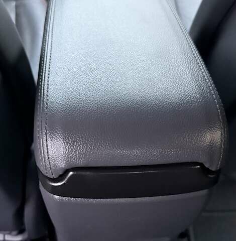 Белый Опель Ampera-e, объемом двигателя 0 л и пробегом 71 тыс. км за 14350 $, фото 100 на Automoto.ua