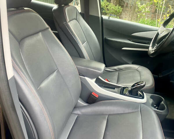 Черный Опель Ampera-e, объемом двигателя 0 л и пробегом 186 тыс. км за 15600 $, фото 22 на Automoto.ua