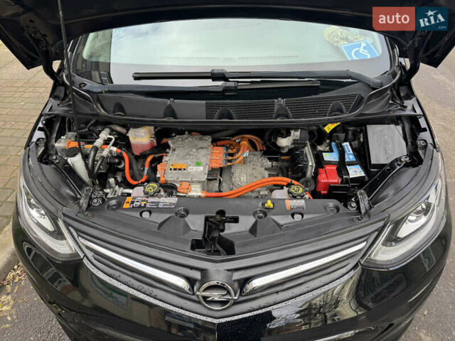 Черный Опель Ampera-e, объемом двигателя 0 л и пробегом 170 тыс. км за 15100 $, фото 13 на Automoto.ua