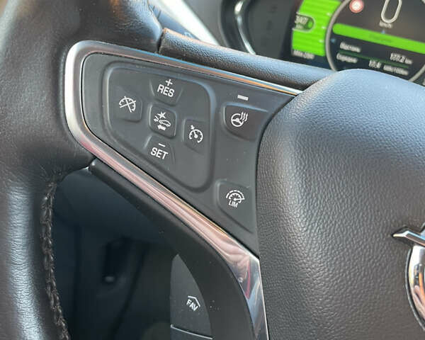 Черный Опель Ampera-e, объемом двигателя 0 л и пробегом 149 тыс. км за 15500 $, фото 6 на Automoto.ua