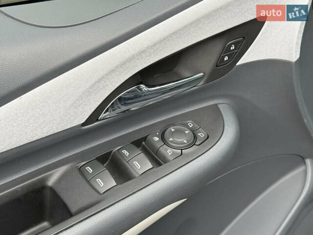 Черный Опель Ampera-e, объемом двигателя 0 л и пробегом 160 тыс. км за 13900 $, фото 36 на Automoto.ua