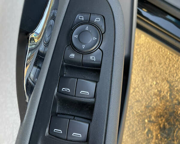 Черный Опель Ampera-e, объемом двигателя 0 л и пробегом 149 тыс. км за 15500 $, фото 19 на Automoto.ua