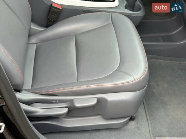 Черный Опель Ampera-e, объемом двигателя 0 л и пробегом 160 тыс. км за 13900 $, фото 57 на Automoto.ua