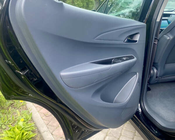 Черный Опель Ampera-e, объемом двигателя 0 л и пробегом 186 тыс. км за 15600 $, фото 6 на Automoto.ua