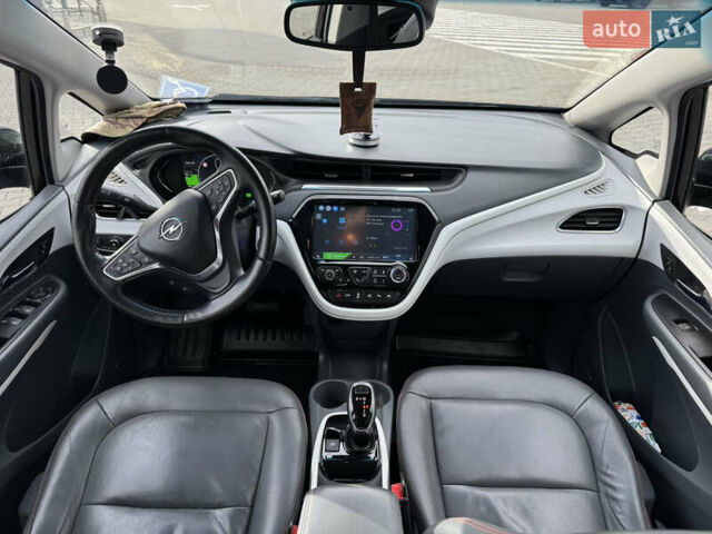 Черный Опель Ampera-e, объемом двигателя 0 л и пробегом 170 тыс. км за 15100 $, фото 7 на Automoto.ua