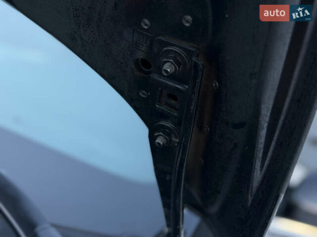 Черный Опель Ampera-e, объемом двигателя 0 л и пробегом 68 тыс. км за 13999 $, фото 14 на Automoto.ua