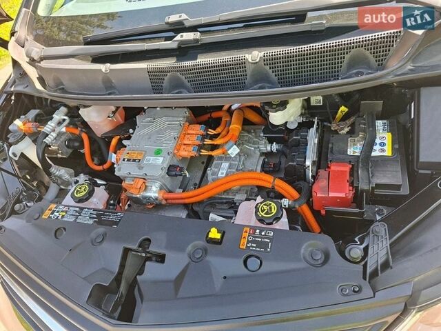 Черный Опель Ampera-e, объемом двигателя 0 л и пробегом 75 тыс. км за 15900 $, фото 18 на Automoto.ua
