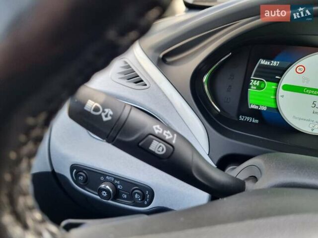 Черный Опель Ampera-e, объемом двигателя 0 л и пробегом 52 тыс. км за 15850 $, фото 49 на Automoto.ua