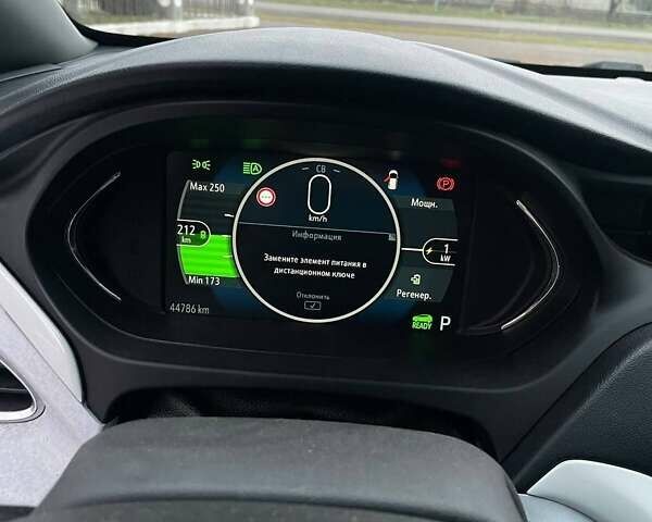 Черный Опель Ampera-e, объемом двигателя 0 л и пробегом 45 тыс. км за 15200 $, фото 21 на Automoto.ua