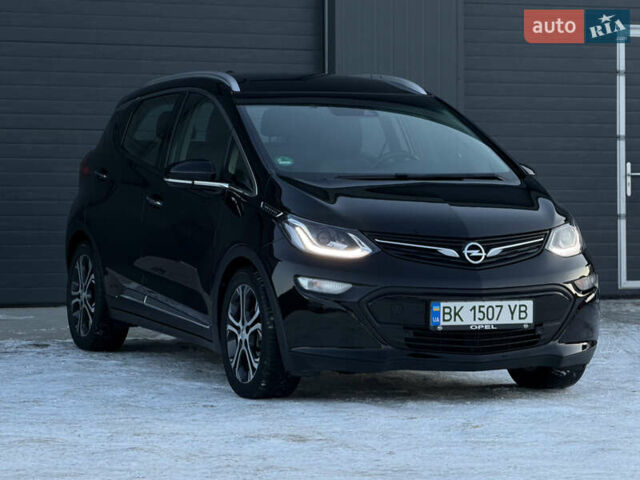 Черный Опель Ampera-e, объемом двигателя 0 л и пробегом 68 тыс. км за 13999 $, фото 68 на Automoto.ua