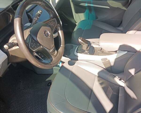 Черный Опель Ampera-e, объемом двигателя 0 л и пробегом 90 тыс. км за 14500 $, фото 13 на Automoto.ua