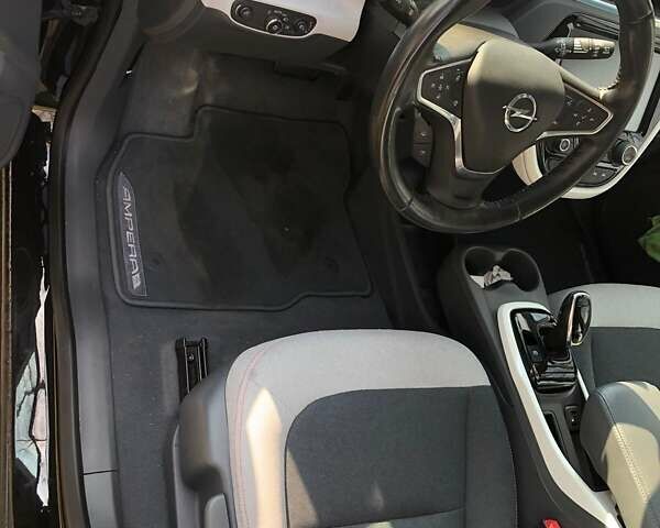 Черный Опель Ampera-e, объемом двигателя 0 л и пробегом 60 тыс. км за 16499 $, фото 8 на Automoto.ua