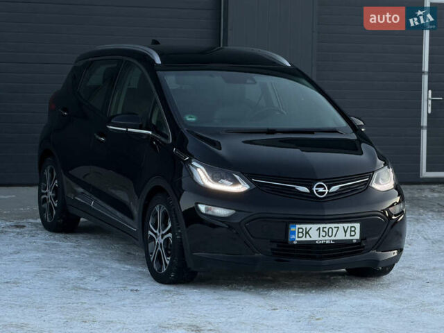 Черный Опель Ampera-e, объемом двигателя 0 л и пробегом 68 тыс. км за 13999 $, фото 4 на Automoto.ua