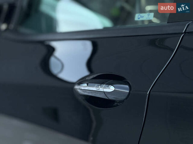 Черный Опель Ampera-e, объемом двигателя 0 л и пробегом 68 тыс. км за 13999 $, фото 58 на Automoto.ua