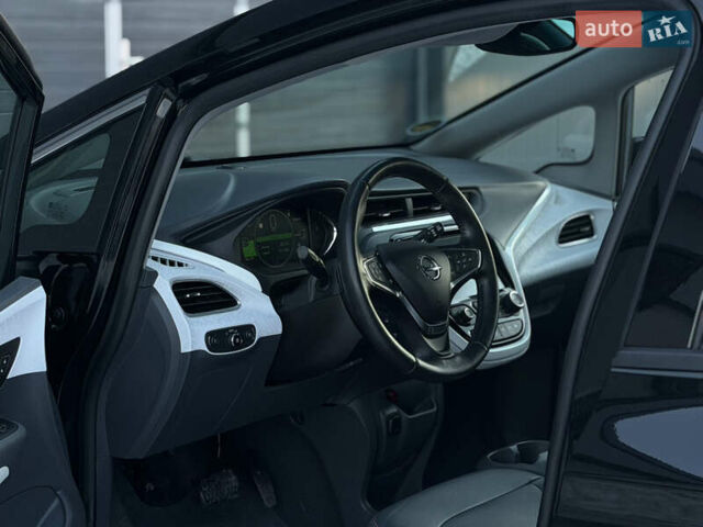 Черный Опель Ampera-e, объемом двигателя 0 л и пробегом 68 тыс. км за 13999 $, фото 47 на Automoto.ua
