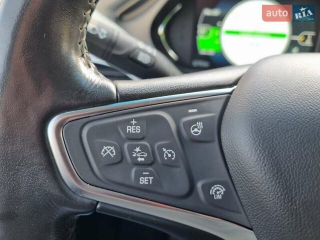 Черный Опель Ampera-e, объемом двигателя 0 л и пробегом 52 тыс. км за 15850 $, фото 48 на Automoto.ua