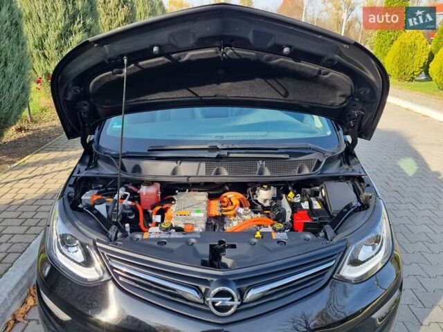 Черный Опель Ampera-e, объемом двигателя 0 л и пробегом 52 тыс. км за 15850 $, фото 39 на Automoto.ua