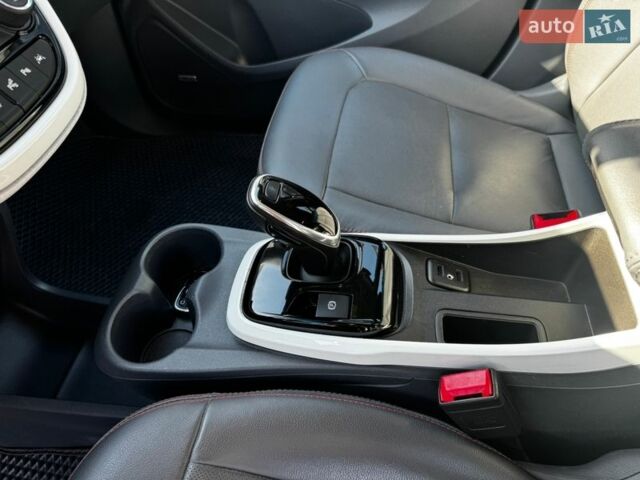 Чорний Опель Ampera-e, об'ємом двигуна 0 л та пробігом 102 тис. км за 16800 $, фото 13 на Automoto.ua