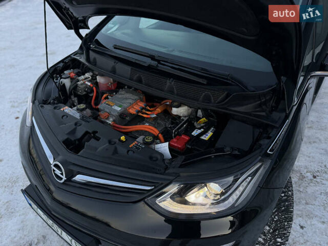 Черный Опель Ampera-e, объемом двигателя 0 л и пробегом 68 тыс. км за 13999 $, фото 10 на Automoto.ua