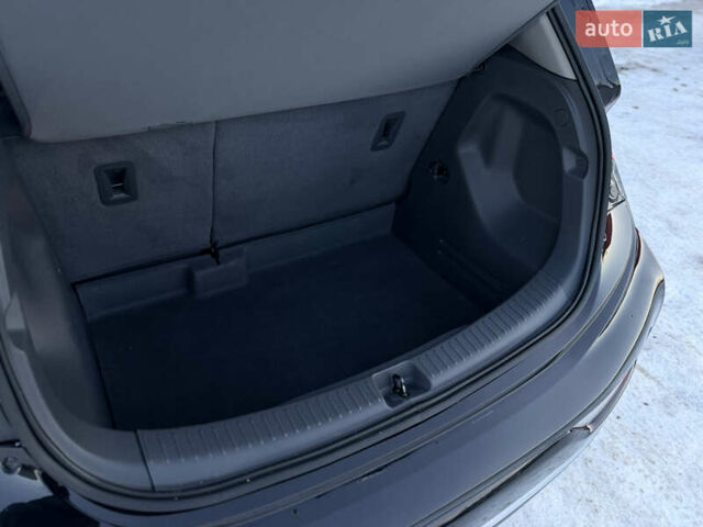 Черный Опель Ampera-e, объемом двигателя 0 л и пробегом 68 тыс. км за 13999 $, фото 49 на Automoto.ua