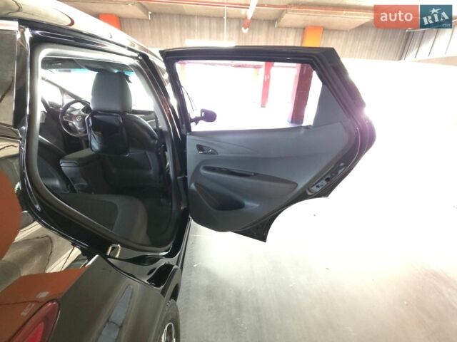 Черный Опель Ampera-e, объемом двигателя 0 л и пробегом 123 тыс. км за 15800 $, фото 36 на Automoto.ua