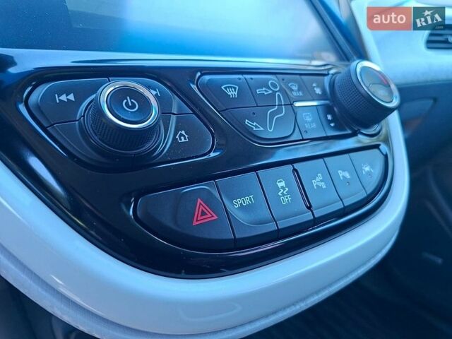 Черный Опель Ampera-e, объемом двигателя 0 л и пробегом 75 тыс. км за 15900 $, фото 16 на Automoto.ua