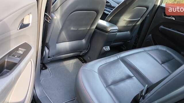 Черный Опель Ampera-e, объемом двигателя 0 л и пробегом 120 тыс. км за 13900 $, фото 8 на Automoto.ua