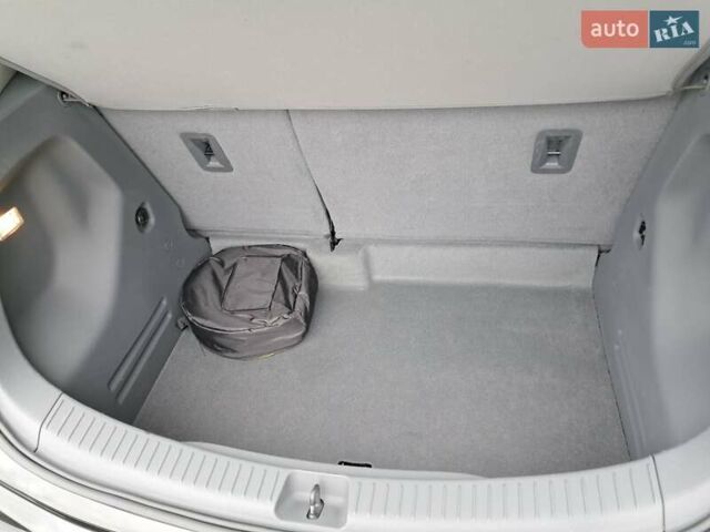 Черный Опель Ampera-e, объемом двигателя 0 л и пробегом 94 тыс. км за 15600 $, фото 26 на Automoto.ua