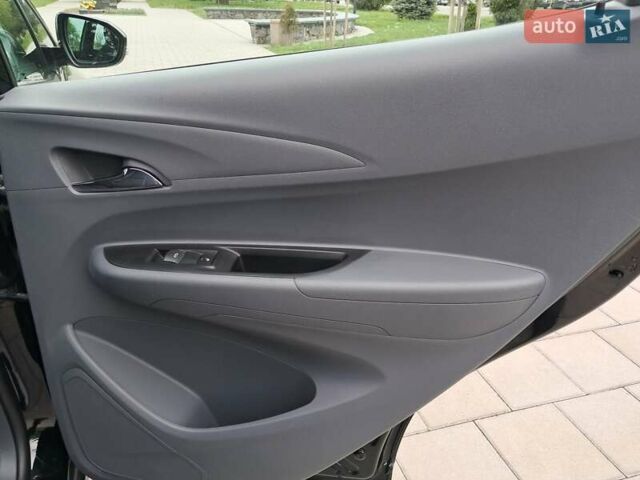 Черный Опель Ampera-e, объемом двигателя 0 л и пробегом 94 тыс. км за 15600 $, фото 67 на Automoto.ua