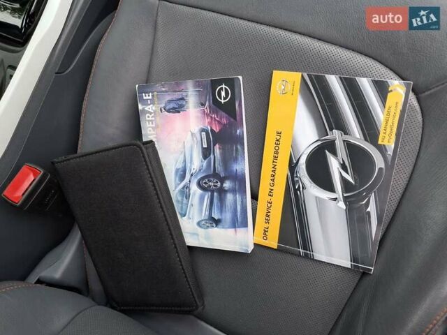 Черный Опель Ampera-e, объемом двигателя 0 л и пробегом 94 тыс. км за 15600 $, фото 46 на Automoto.ua